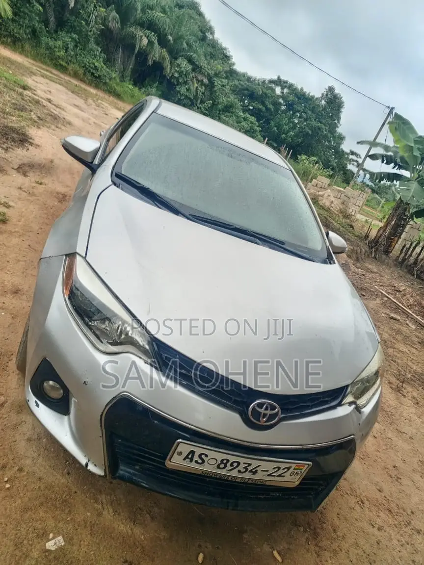 Toyota Corolla 2016 Silver