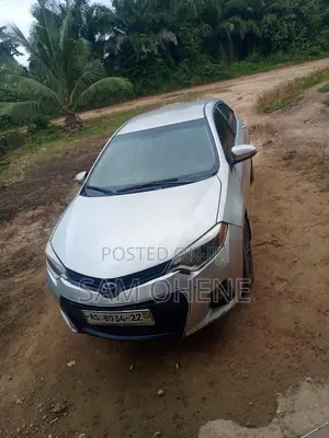 Toyota Corolla 2016 Silver