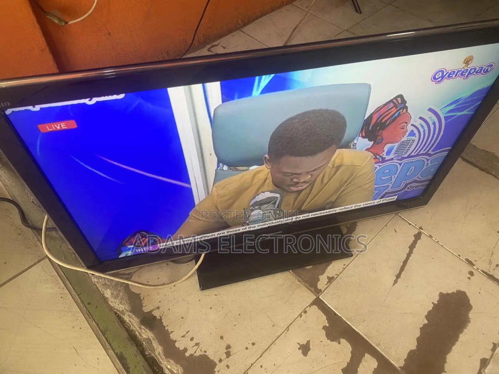 A Very Nice Home Used 32 Inches Full Digital TV for Sale