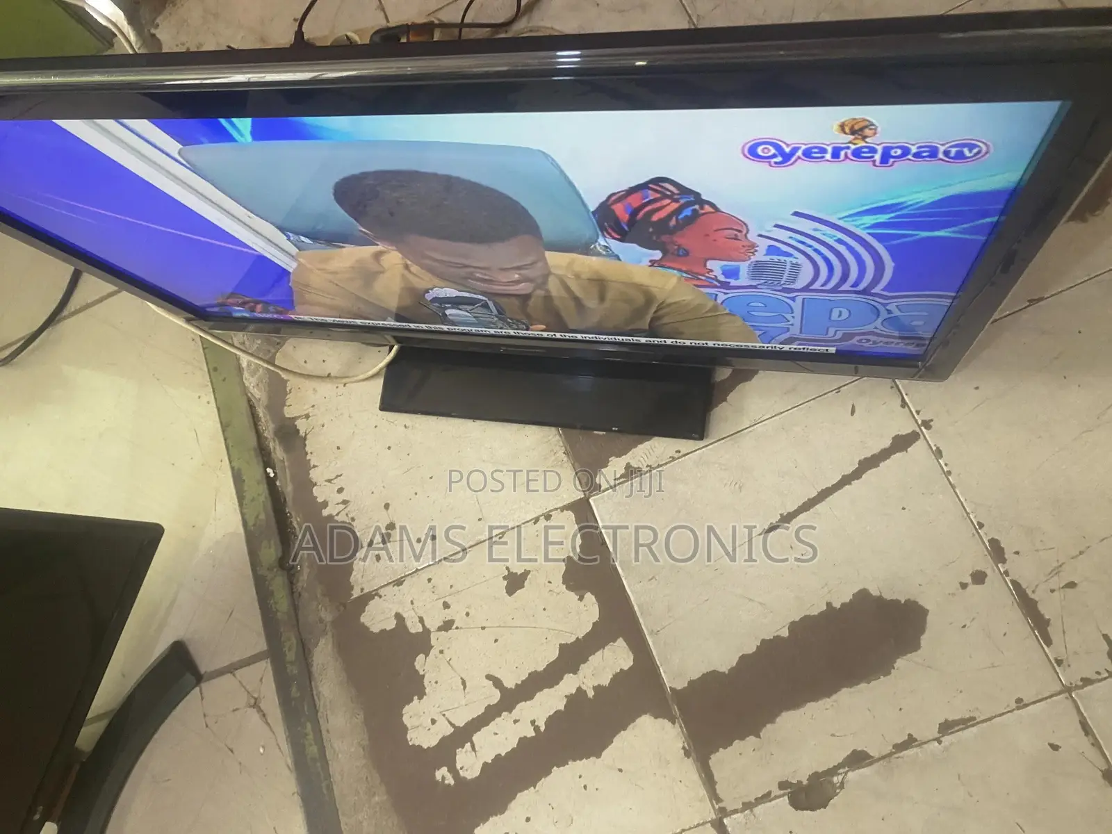 A Very Nice Home Used 32 Inches Full Digital TV for Sale