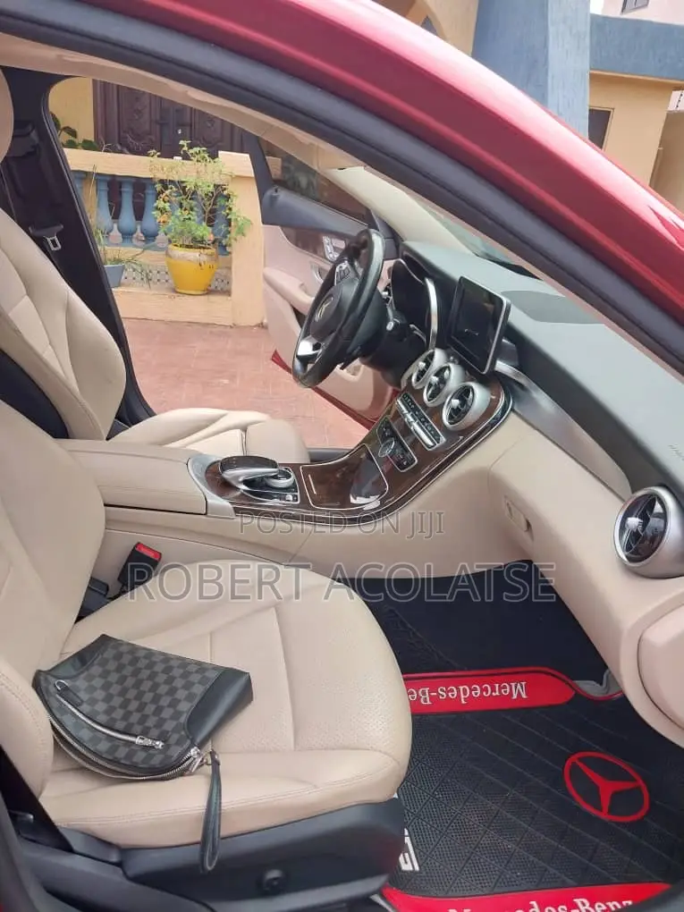 Mercedes-Benz C300 Base Sedan RWD (2.0L 4cyl 7A) 2017 Red