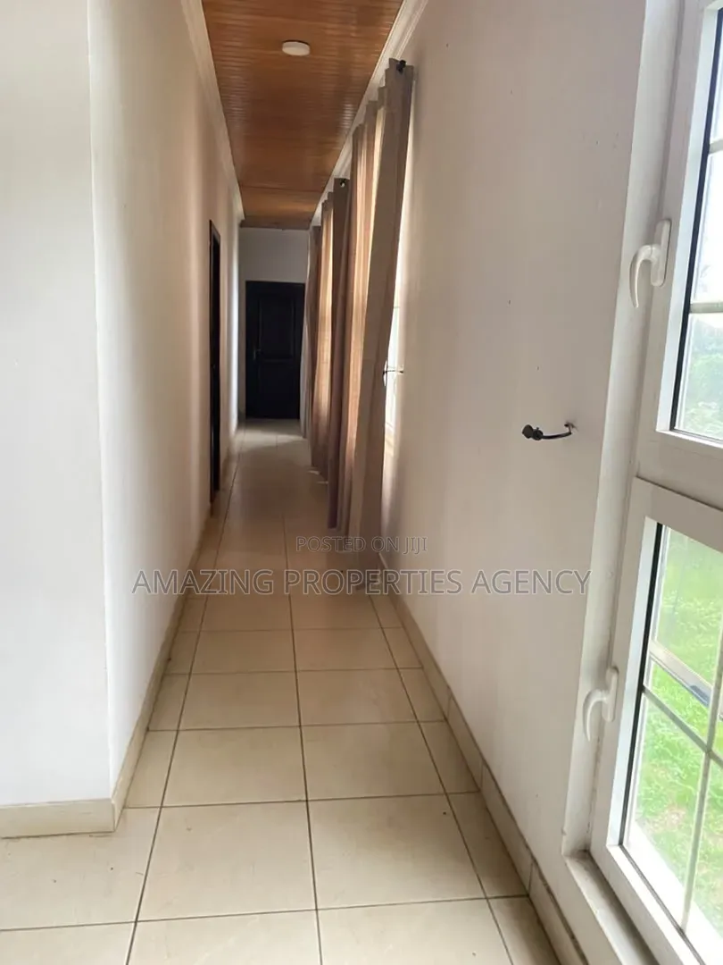 5bdrm House in East Legon, American House for sale