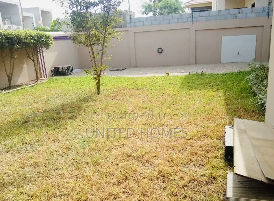 3bdrm House in East Legon for rent