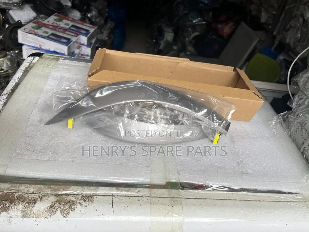Corolla 09 Top Vent/Blower With Side Cover