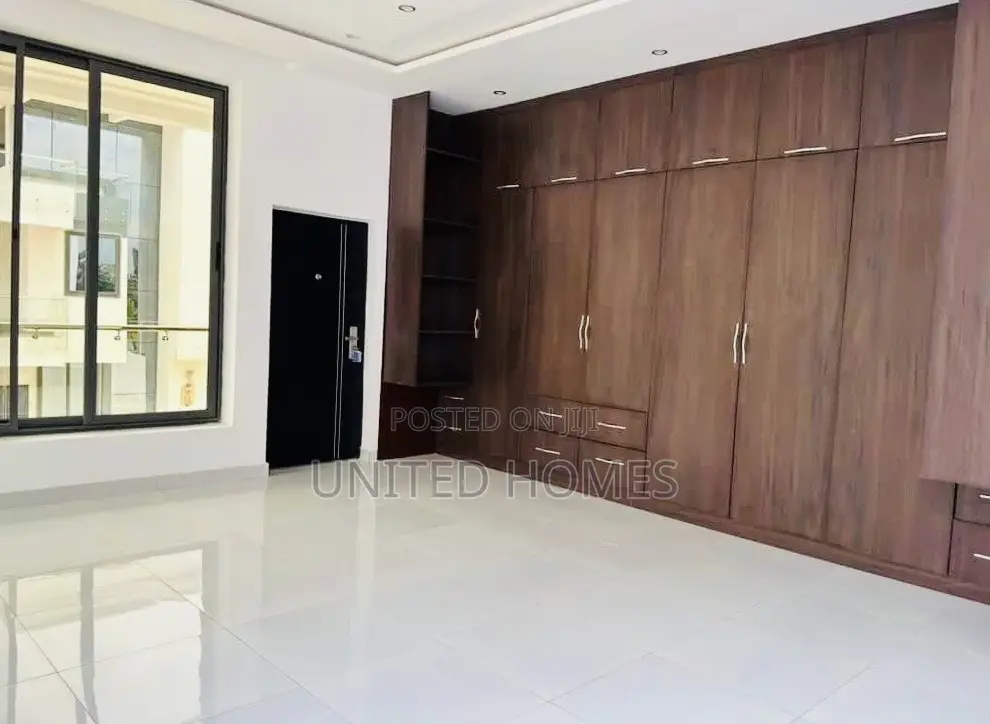 5bdrm House in Roman Ridge for sale