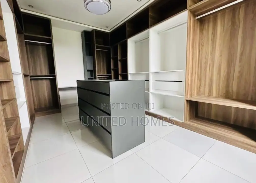 5bdrm House in Roman Ridge for sale