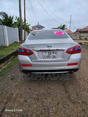 Nissan Altima 2016 Silver