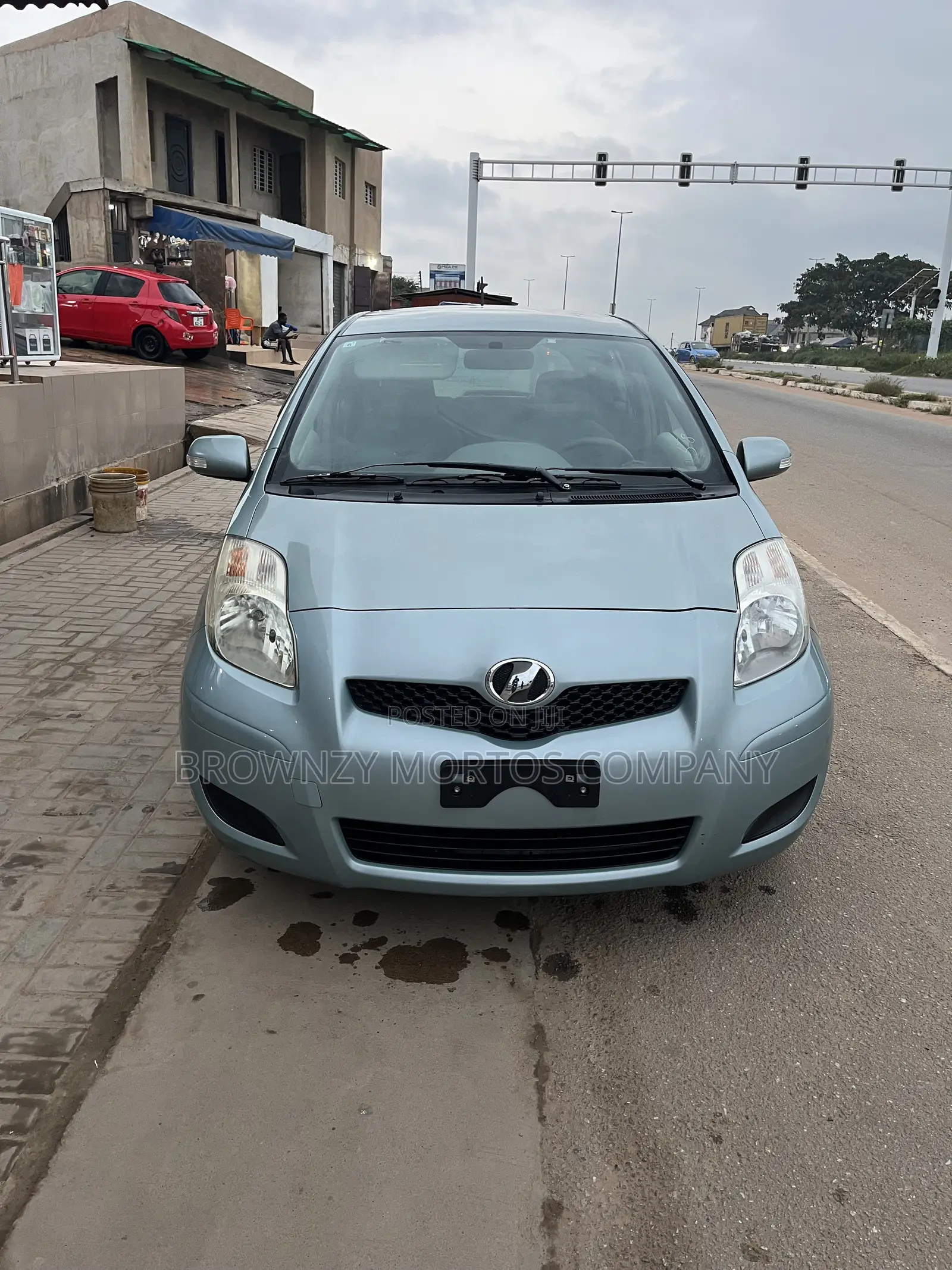 Toyota Vitz 2010
