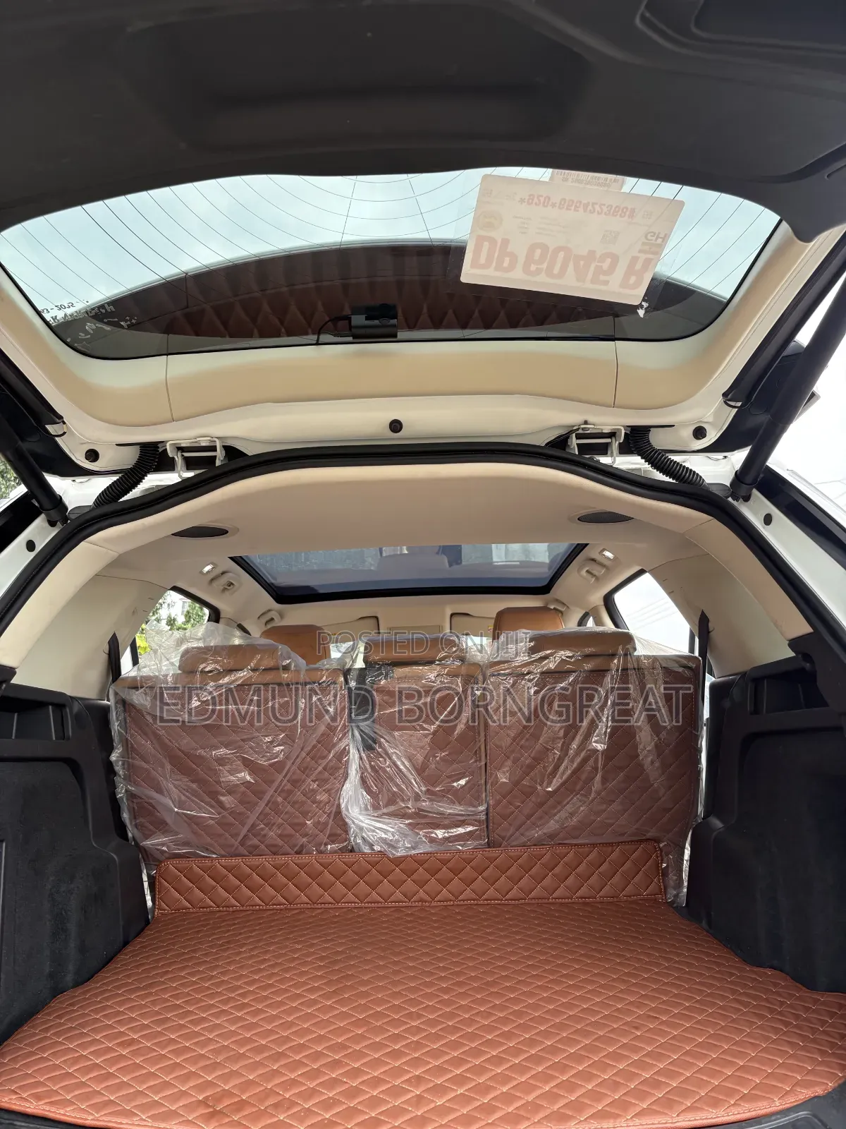 Land Rover Discovery Sport 2019 White