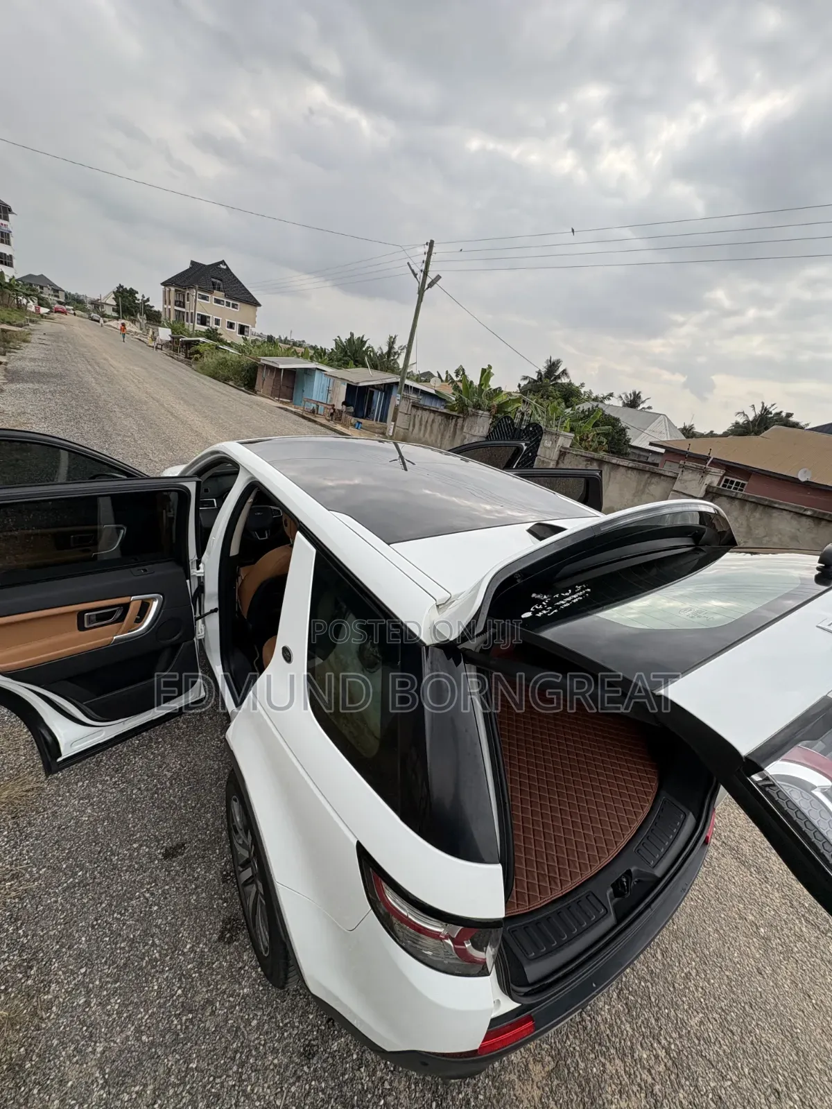 Land Rover Discovery Sport 2019 White