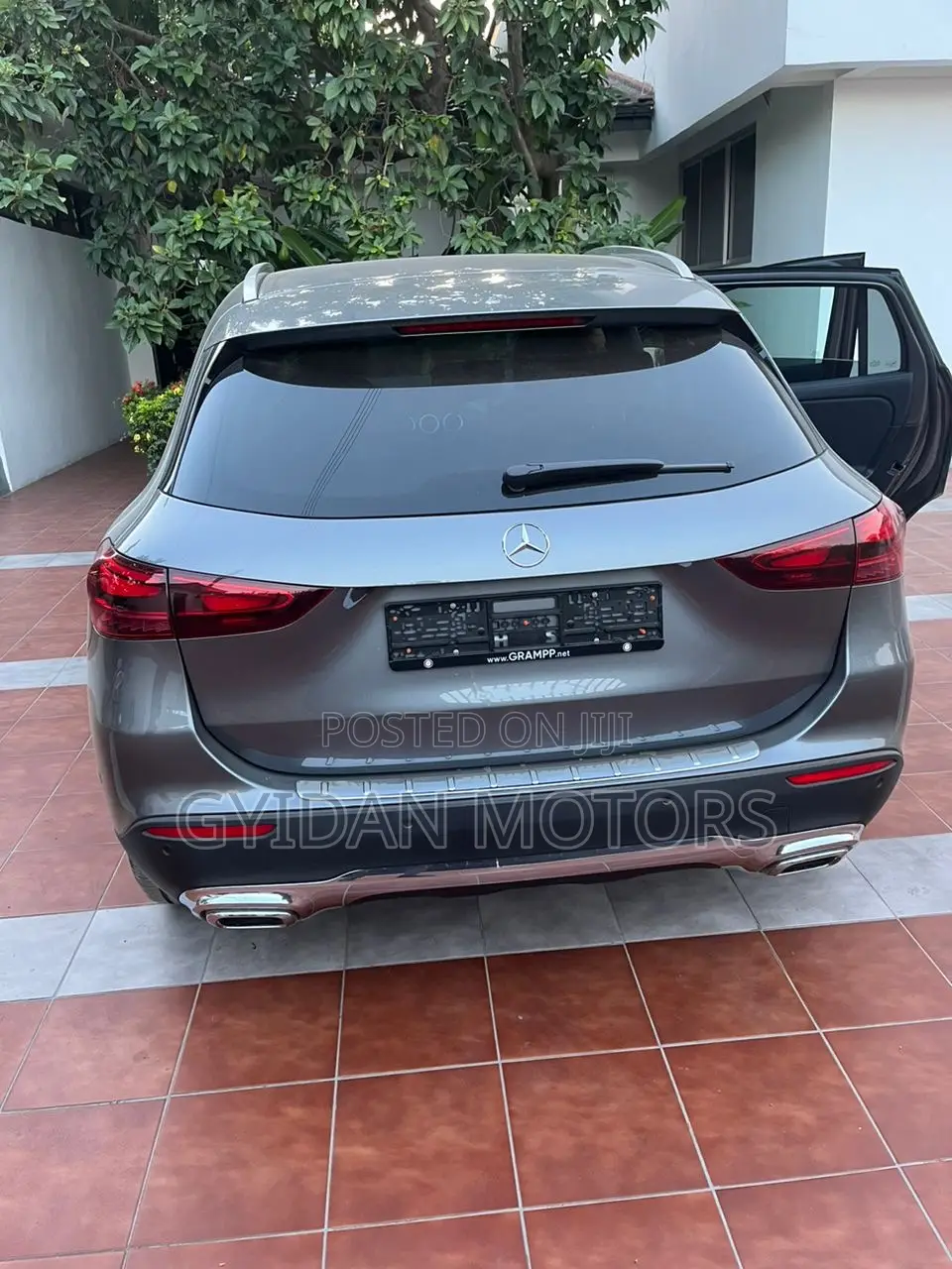 New Mercedes-Benz GLA-Class 2025 Gray
