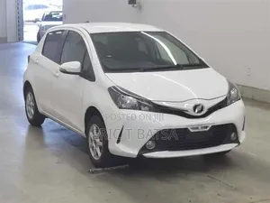 Toyota Vitz 2013 Gray