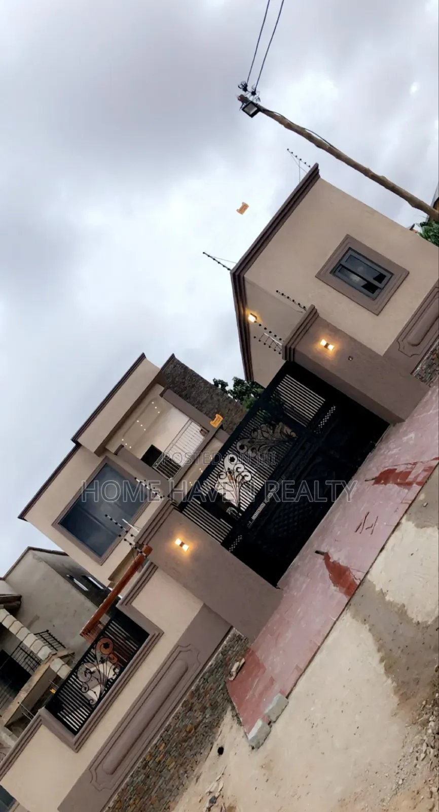 4bdrm House in Kwabenya Kfc for rent