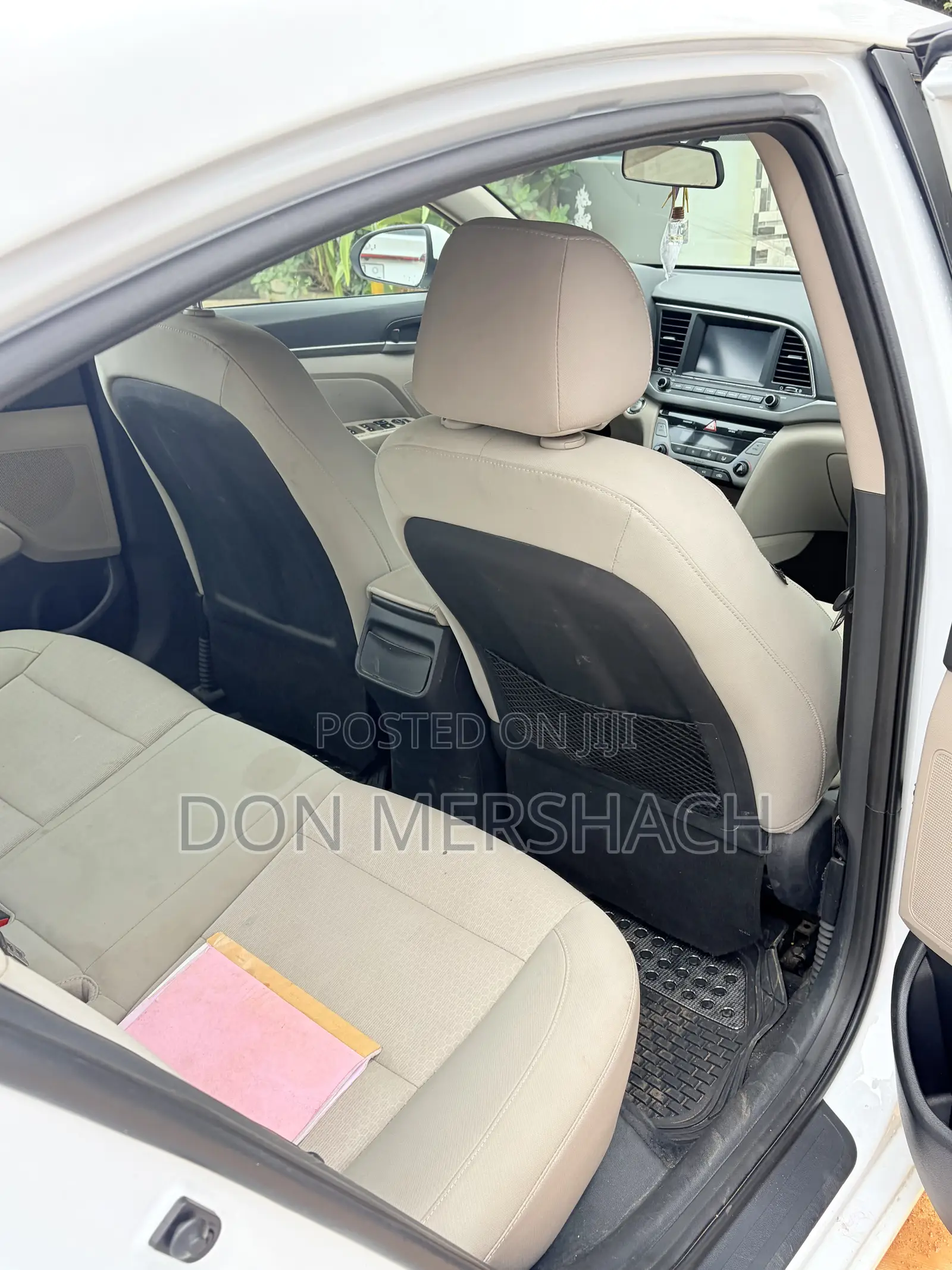 Hyundai Elantra Limited Sedan FWD (2.0L 4cyl 6A) 2017 White