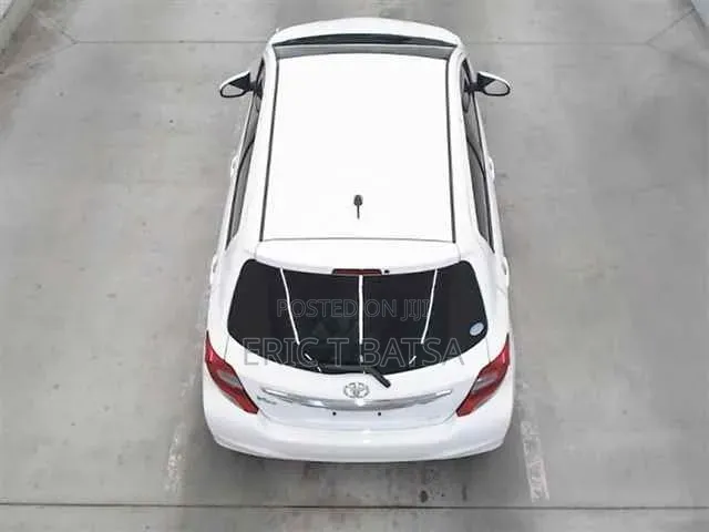 Toyota Vitz 2013 Gray