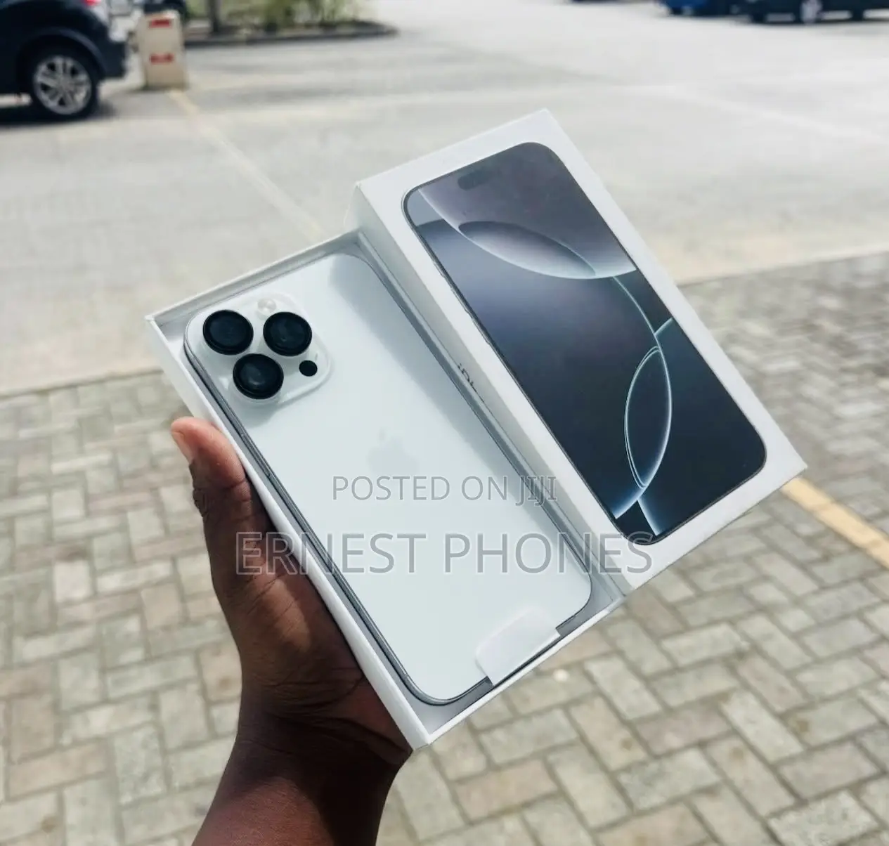 New Apple iPhone 16 Pro Max 1 TB Silver