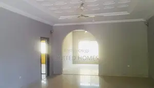 5bdrm House in West Hills Mall Area for rent