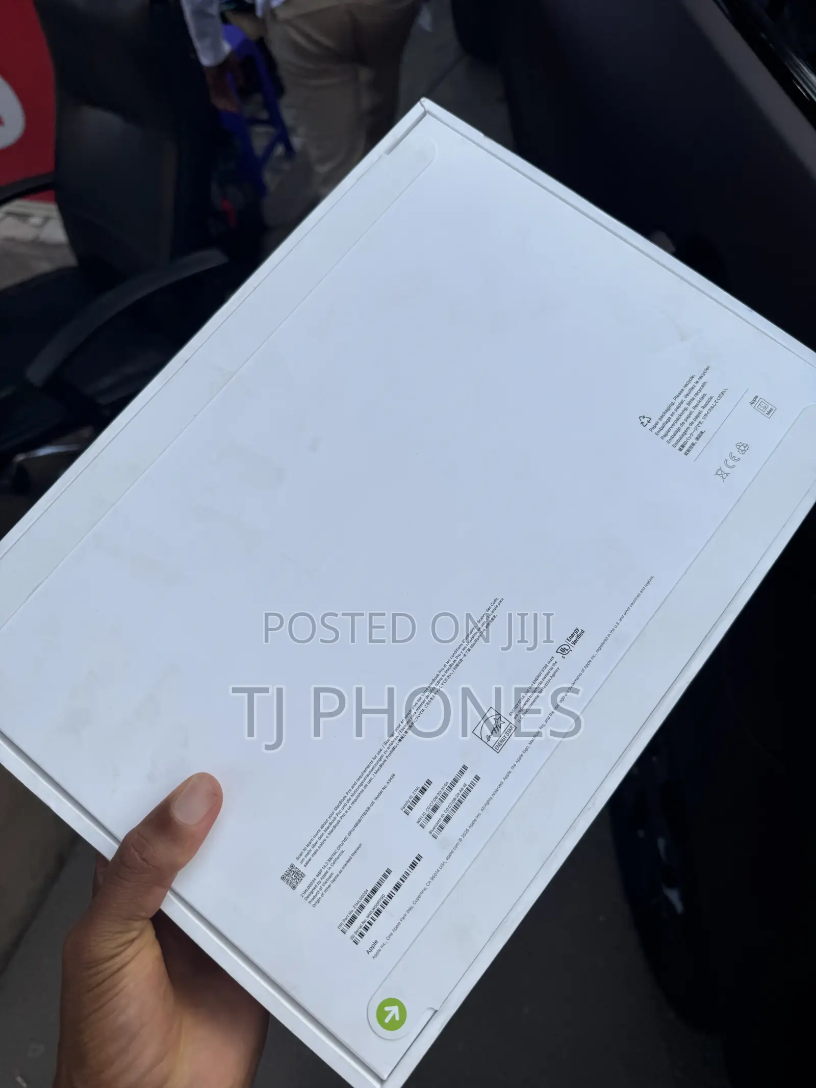 New Laptop Apple MacBook Pro 2026 M5 Max 48GB Apple M5 Max SSD 1T