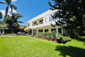 6bdrm House in Airport Residential Area for rent