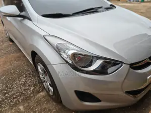 Hyundai Avante 2013 Silver