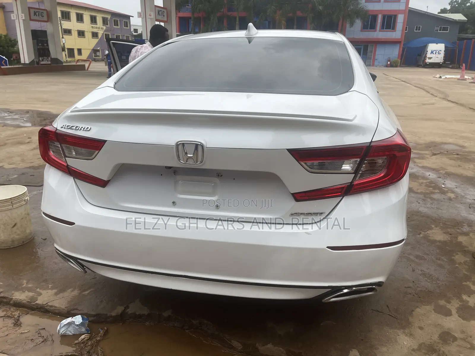 Honda Accord EX-L (1.5L 4cyl Turbo CVT) 2019 White