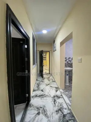 3bdrm Apartment in West Hills Mall Area for rent