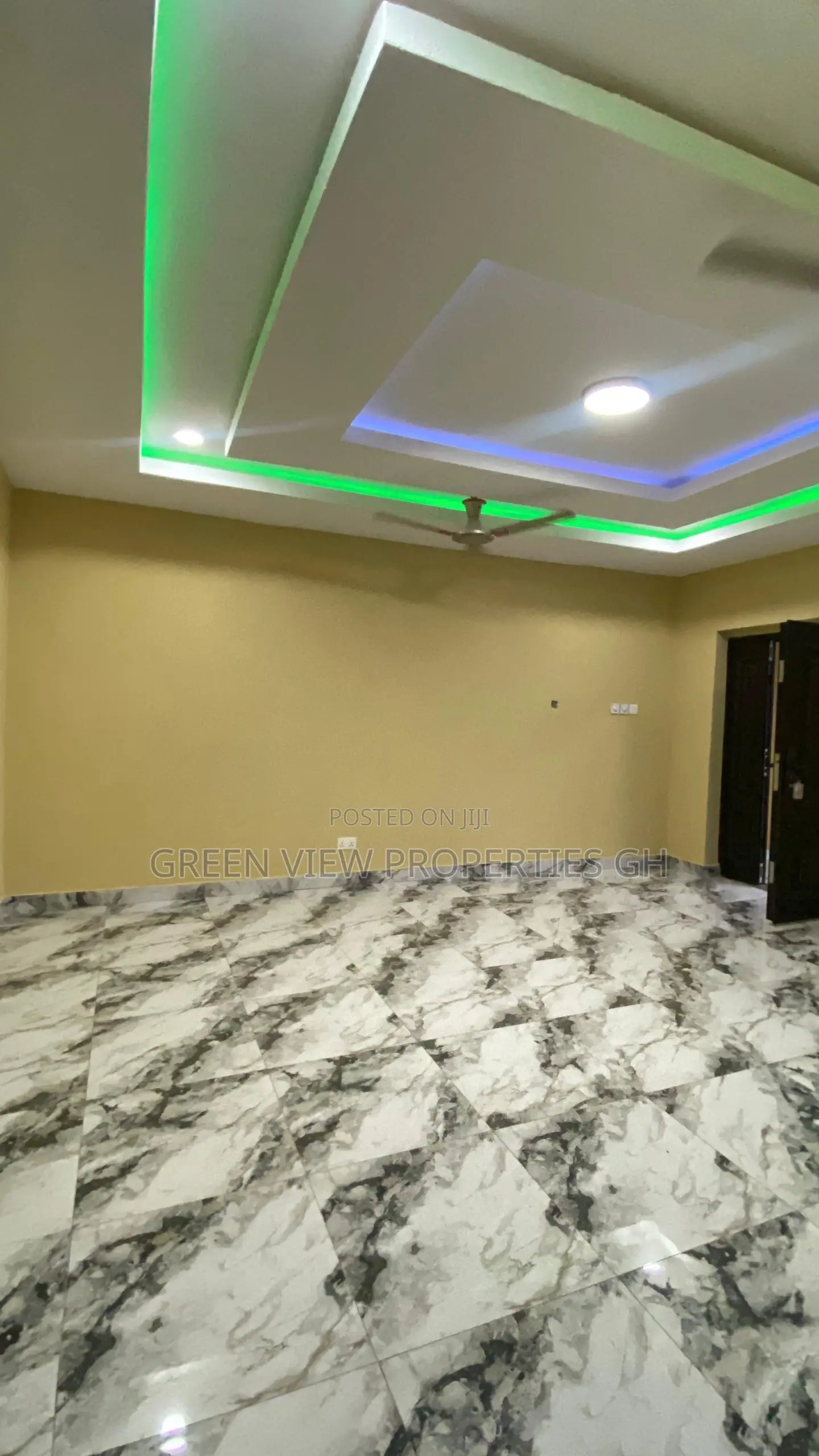 3bdrm Apartment in West Hills Mall Area for rent