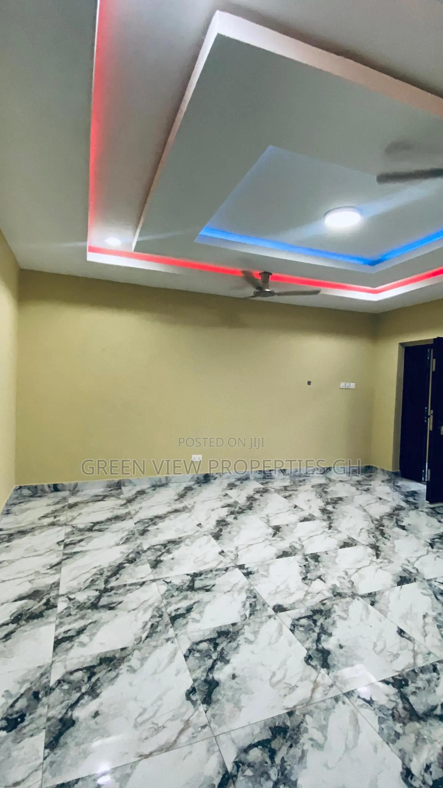 3bdrm Apartment in West Hills Mall Area for rent