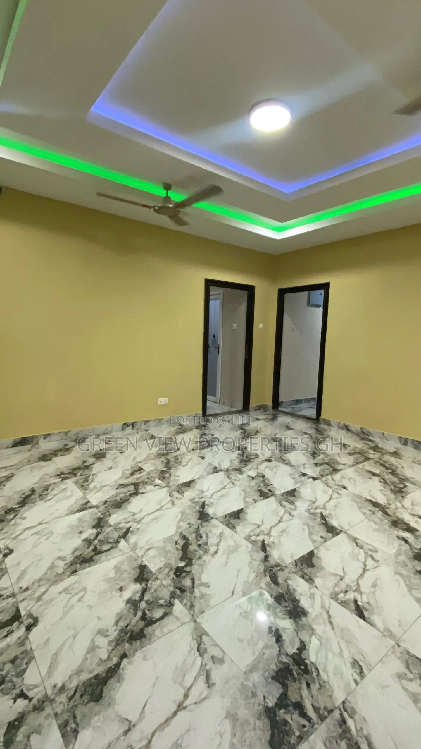 3bdrm Apartment in West Hills Mall Area for rent