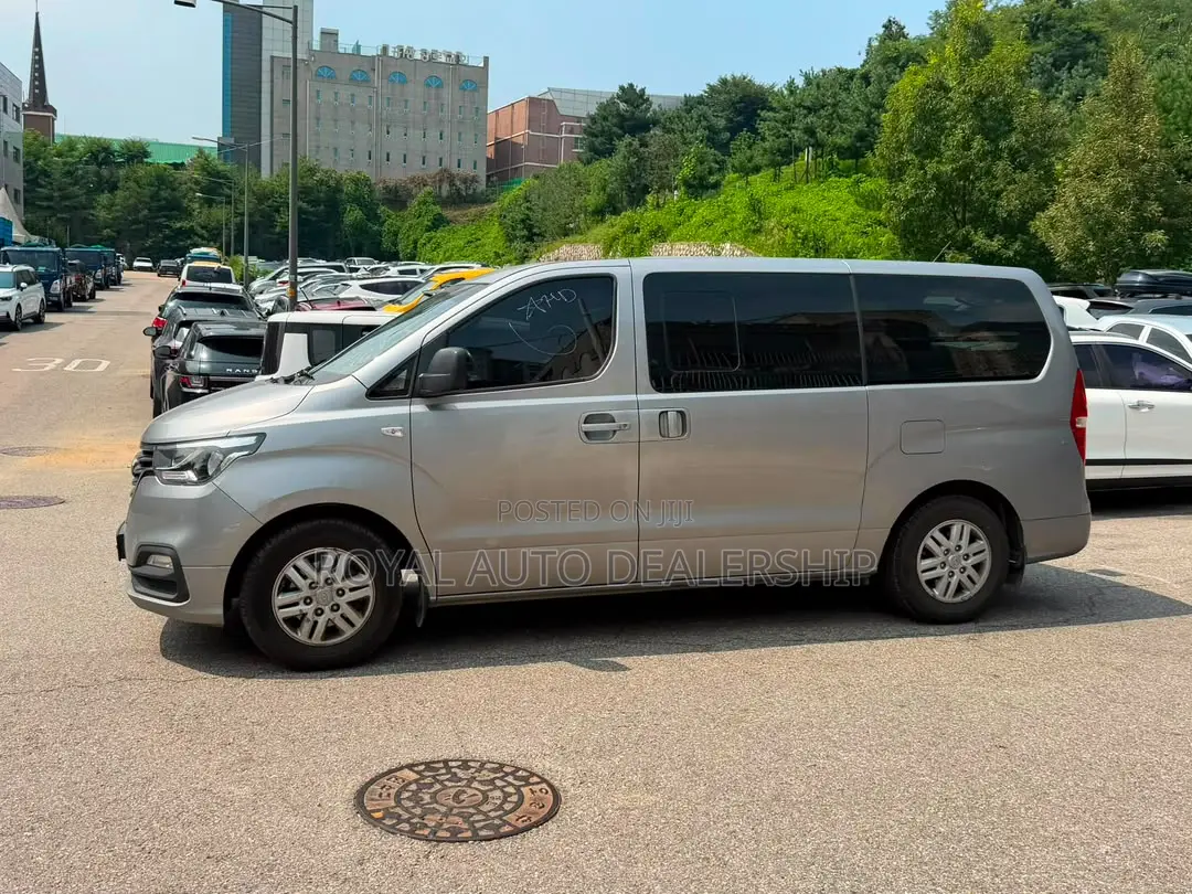 Hyundai Starex 2020 Grey