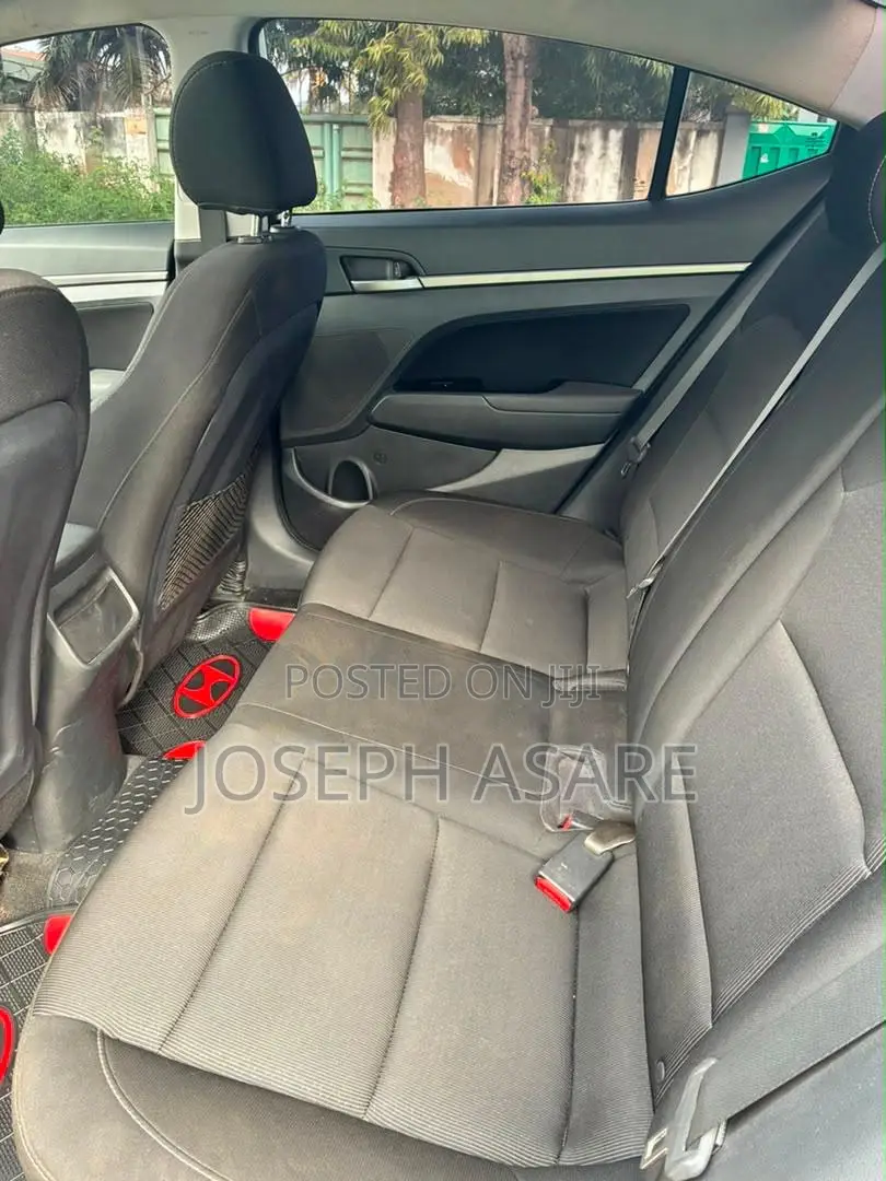 Hyundai Elantra 2018 White