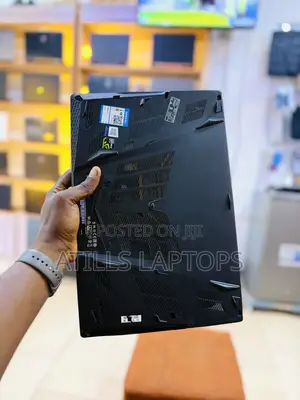 Laptop MSI GE63 7RD Raider 16GB Intel Core i7 SSD 1.5T