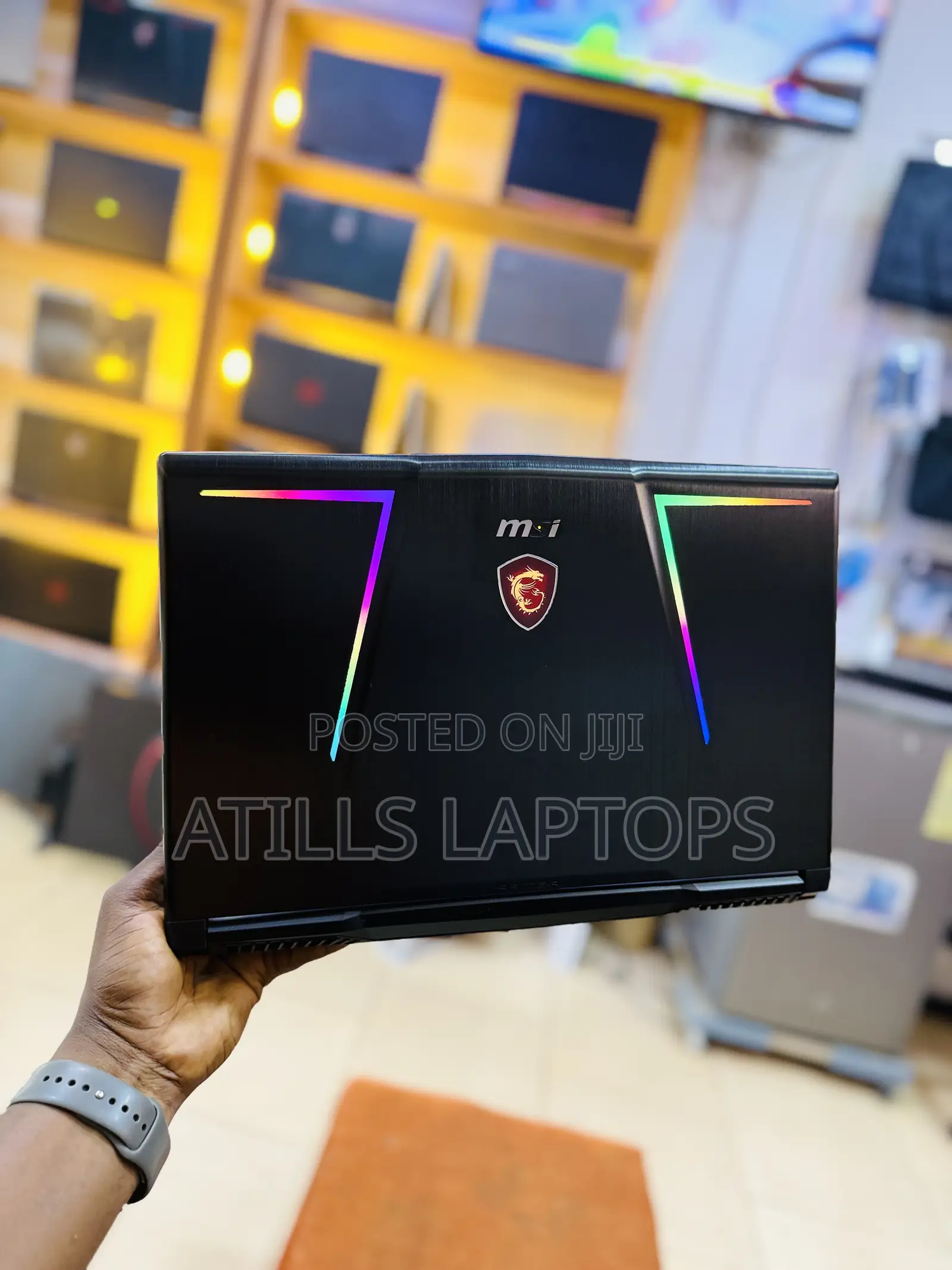 Laptop MSI GE63 7RD Raider 16GB Intel Core i7 SSD 1.5T