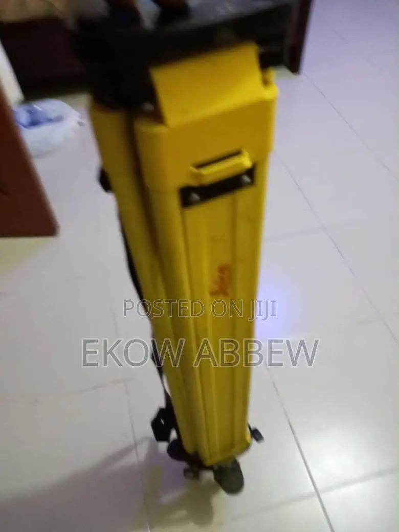 Electronic Digital Theodolite