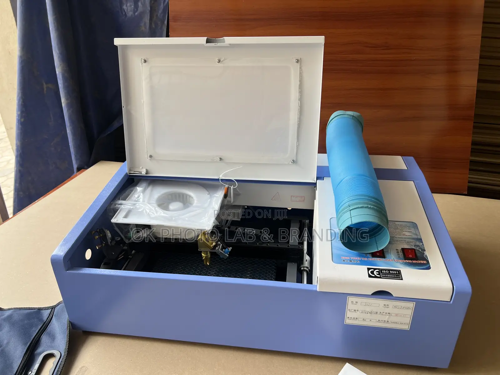 Laser Glass and Wood Engraving and Cutting Machine