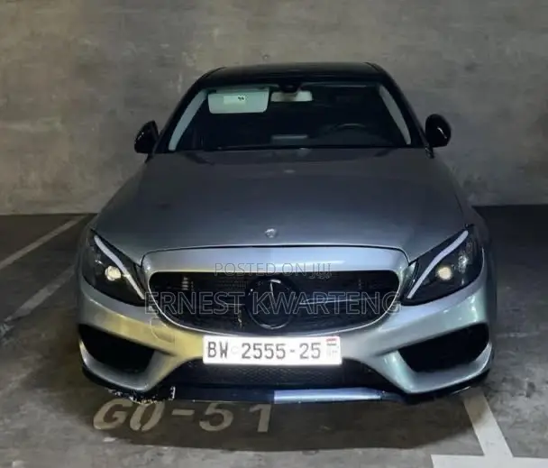 Mercedes-Benz C300 2016 Gray
