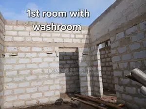 4bdrm House in Feyaise Estate, Ahafo Ano South for Sale