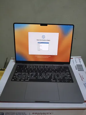 New Laptop Apple MacBook Pro 2023 M2 16GB Apple M2 SSD 512GB