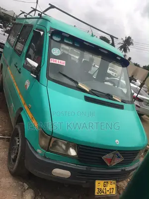 Mercedes-Benz Sprinter 2006 Green