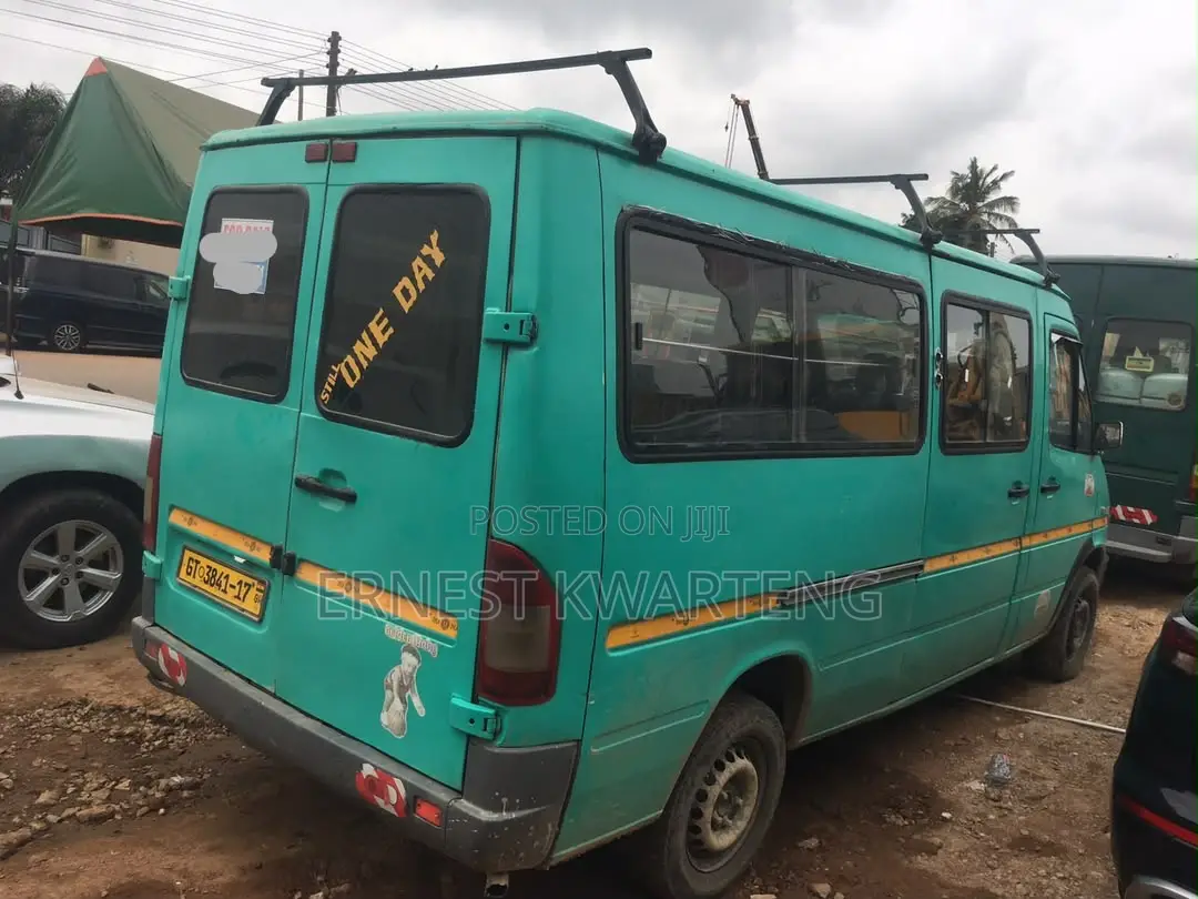 Mercedes-Benz Sprinter 2006 Green