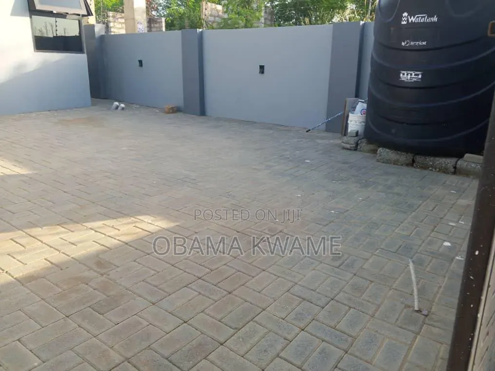 3bdrm House in Laryea Homes, Amasaman for sale