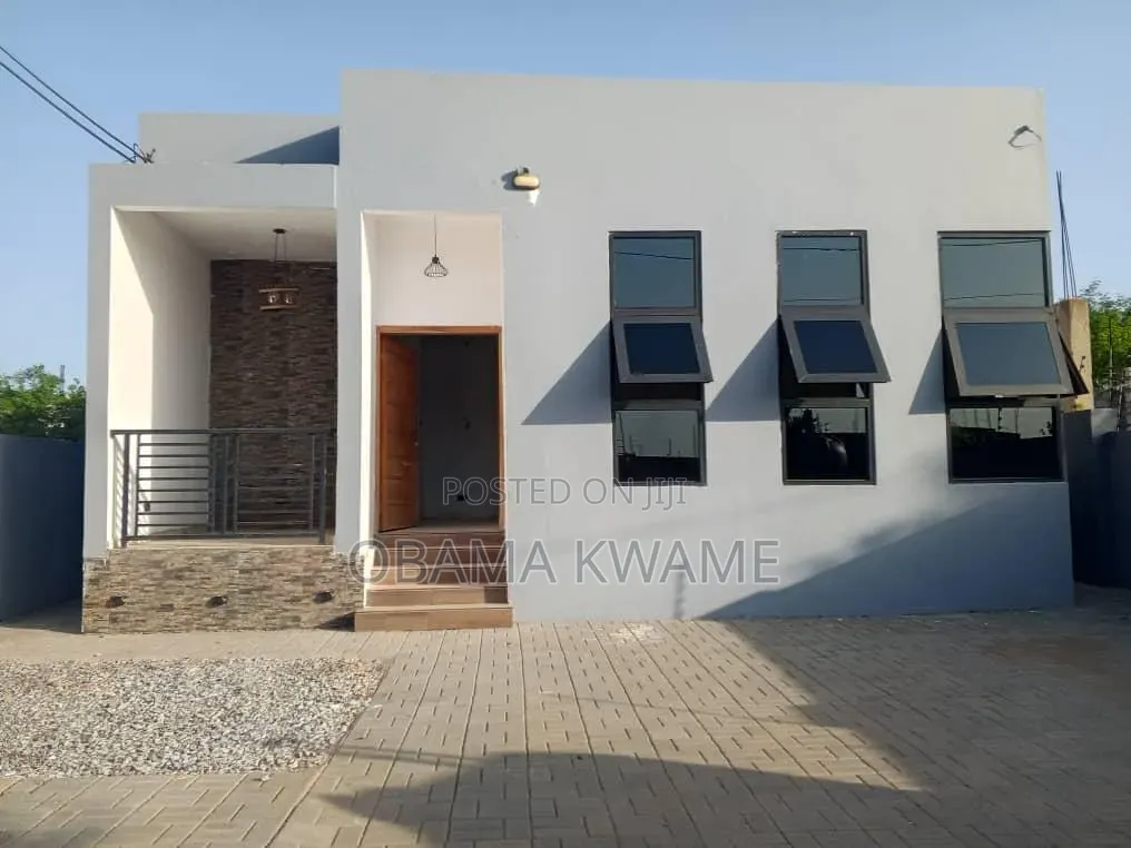 3bdrm House in Laryea Homes, Amasaman for sale