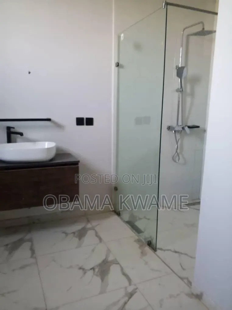 3bdrm House in Laryea Homes, Amasaman for sale