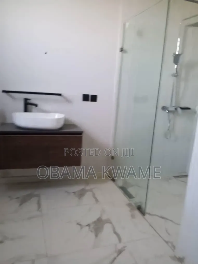3bdrm House in Laryea Homes, Amasaman for sale