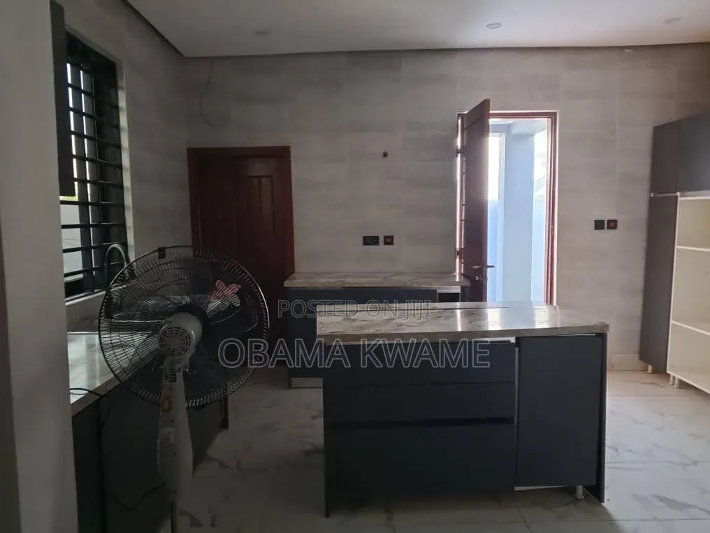 3bdrm House in Laryea Homes, Amasaman for sale
