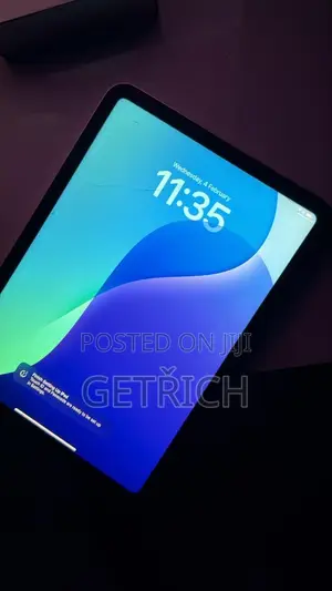 Apple iPad (2025) 64 GB Silver