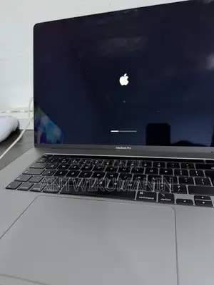 New Laptop Apple MacBook Pro 2019 16GB Intel Core i7 SSD 512GB