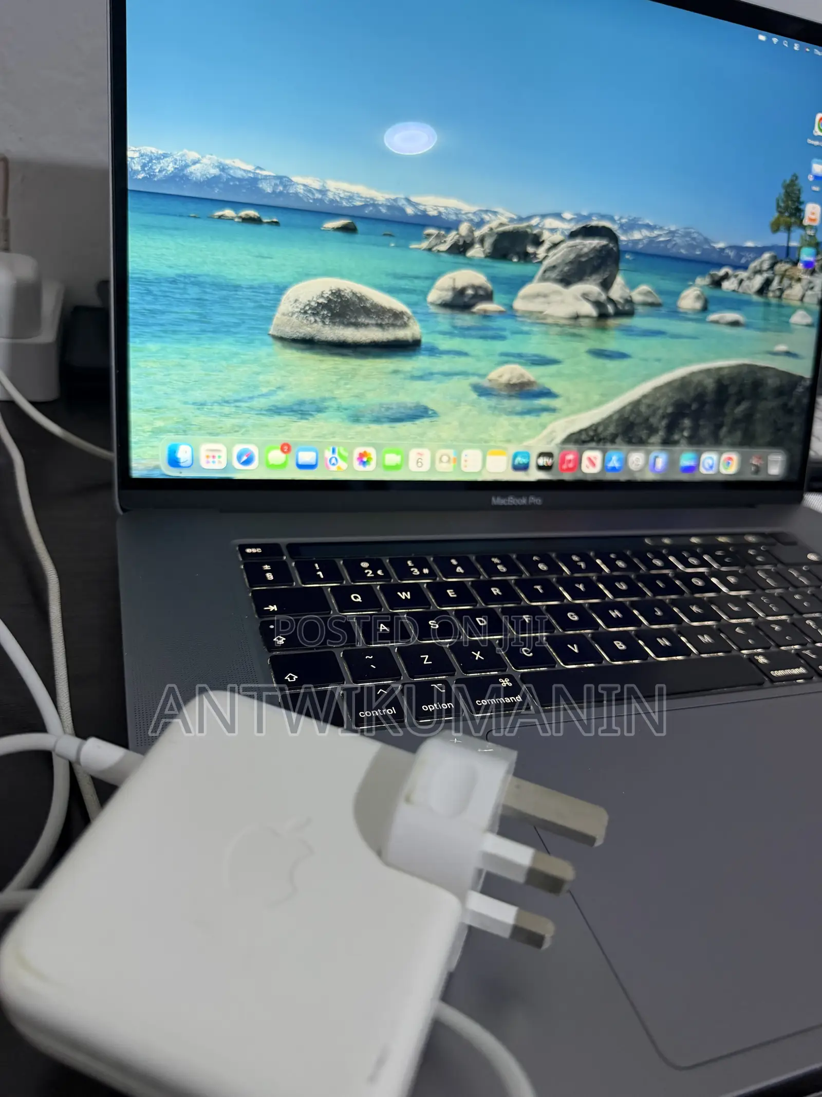 New Laptop Apple MacBook Pro 2019 16GB Intel Core i7 SSD 512GB