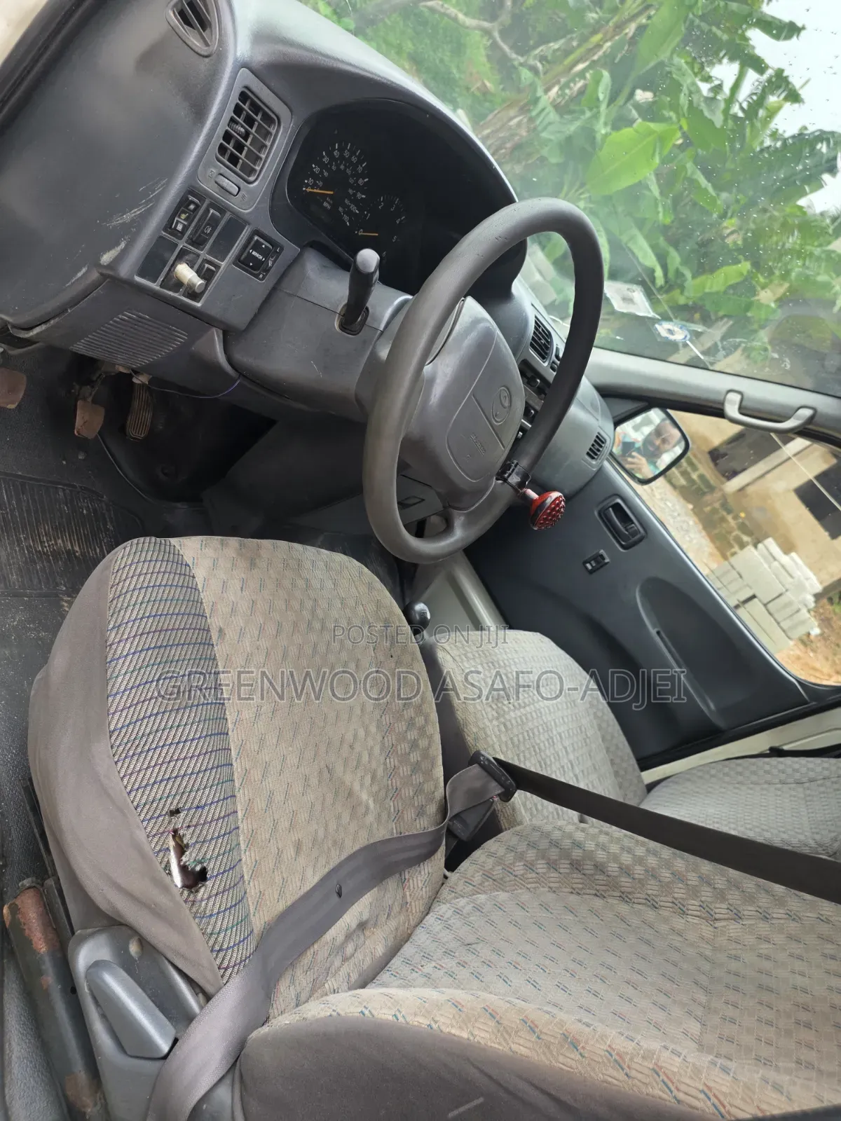 Toyota HiAce 2012 White