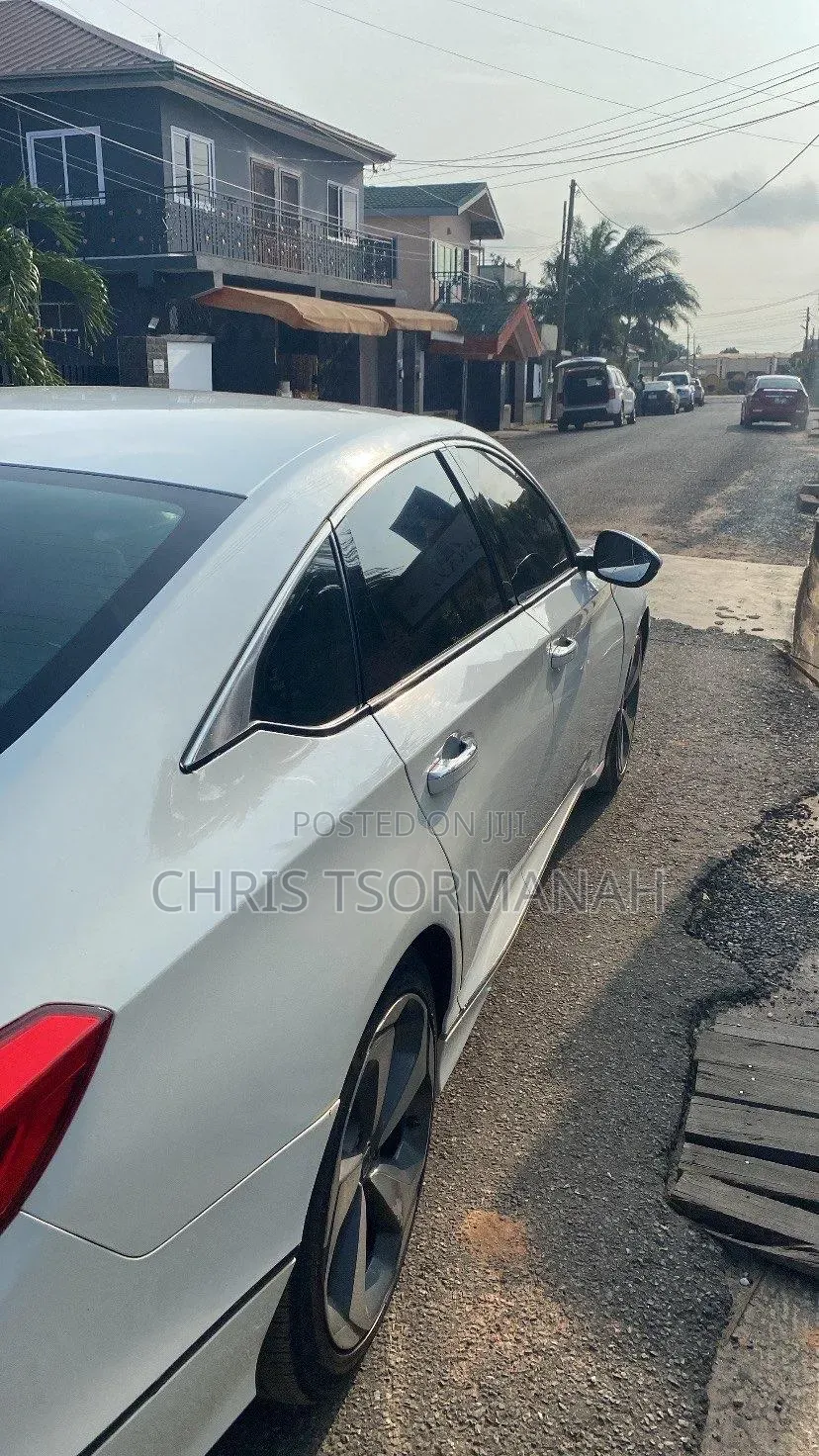Honda Accord 2019 White
